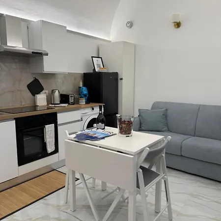 Terry's Apartament Capri